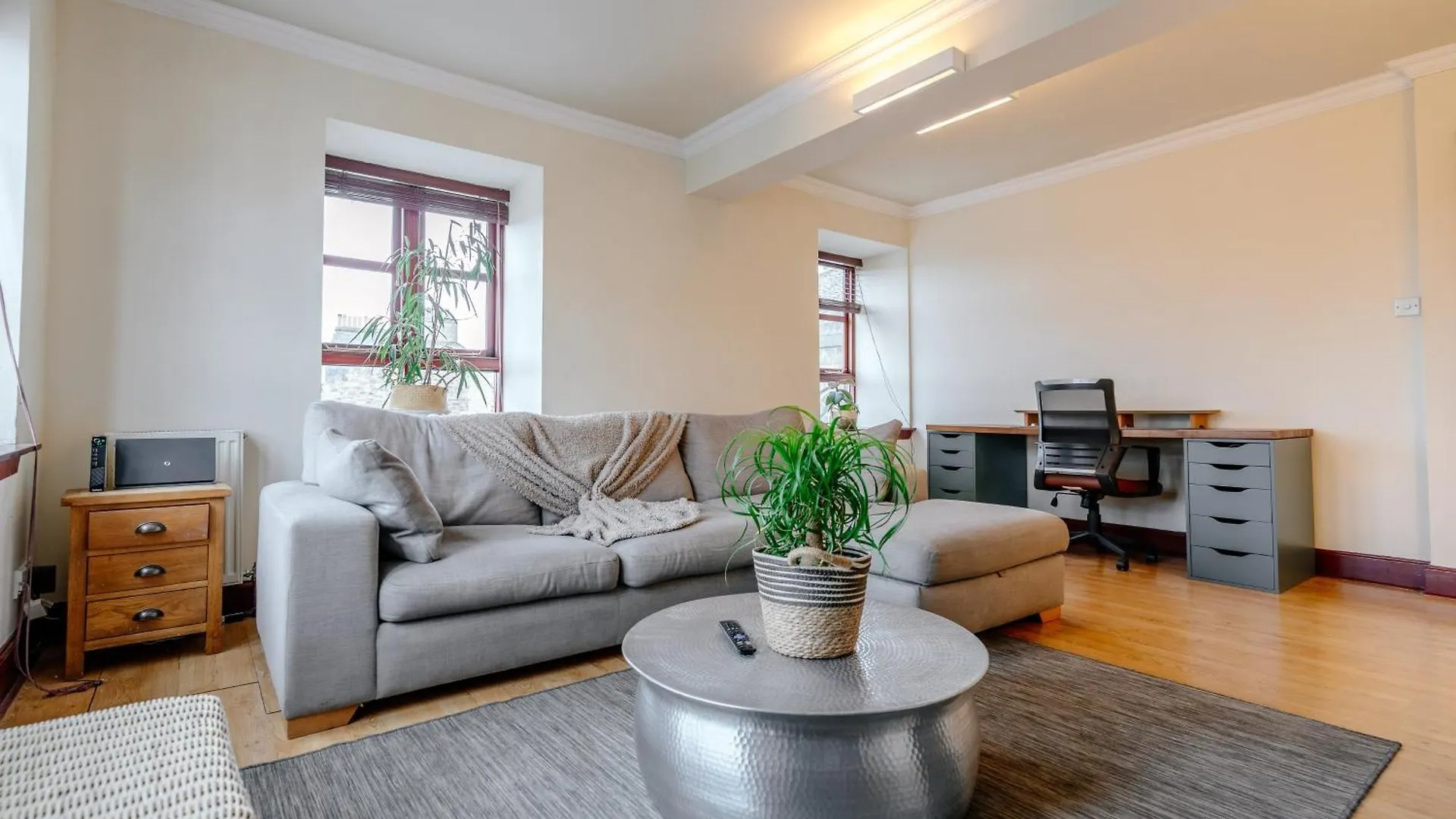 Апартаменты Comfortable Leith Free Parking Эдинбург Великобритания